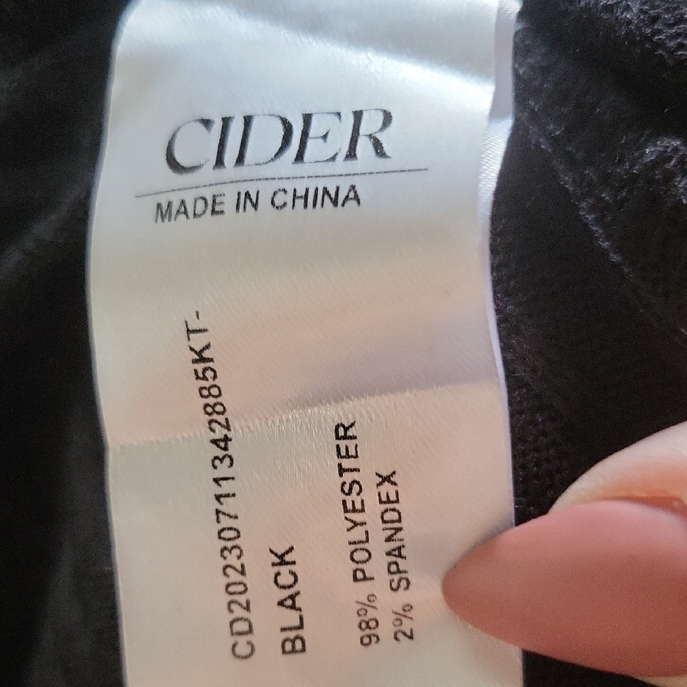 Cider Black Ribbed Off-Shoulder Top - Picture 5 of 6